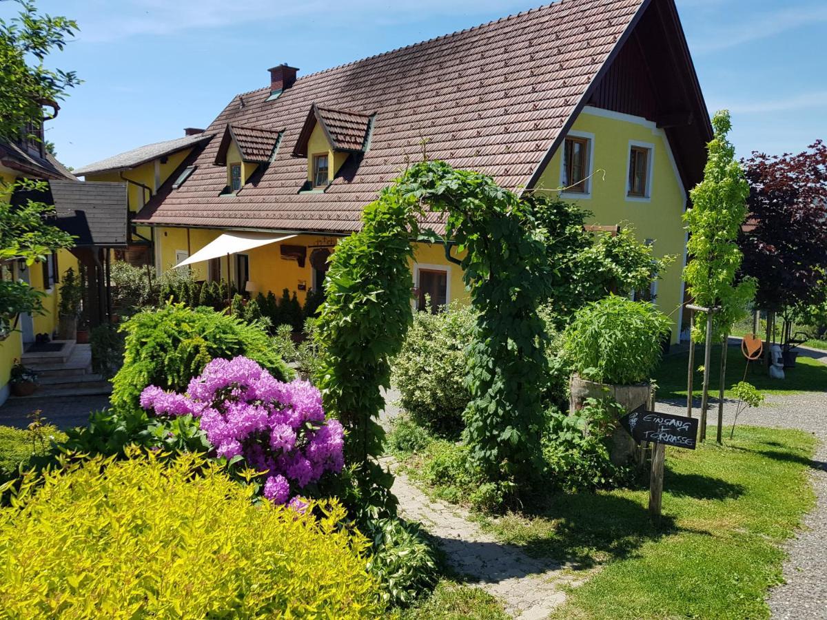 Weingut Reiterer Hotel Kitzeck im Sausal Buitenkant foto