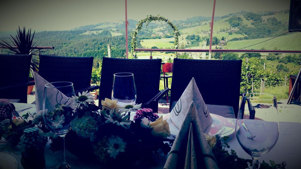 Weingut Reiterer Hotel Kitzeck im Sausal Buitenkant foto